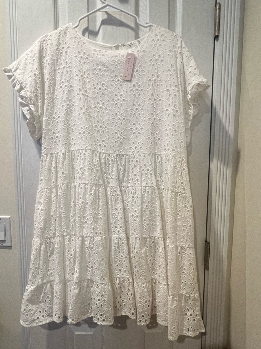 NWT Dress Forum White Eyelet Dress